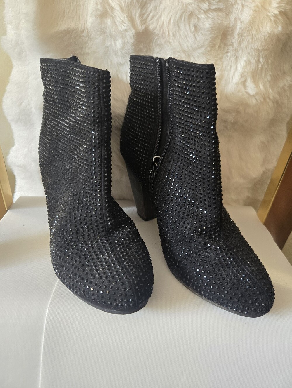 Sparkle Eva And Zoe Black ankle Boot With Side Zipper. Size 8.5